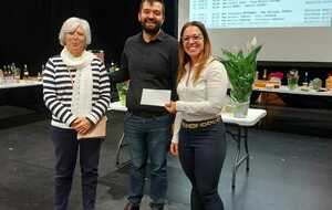 Vainqueurs du Tournoi des Templiers : Monsieur Thomas BERTHEAU et Madame Nicole JACQUOT, avec Madame Emelyne ROLLAND (Thelem de Coulommiers)
